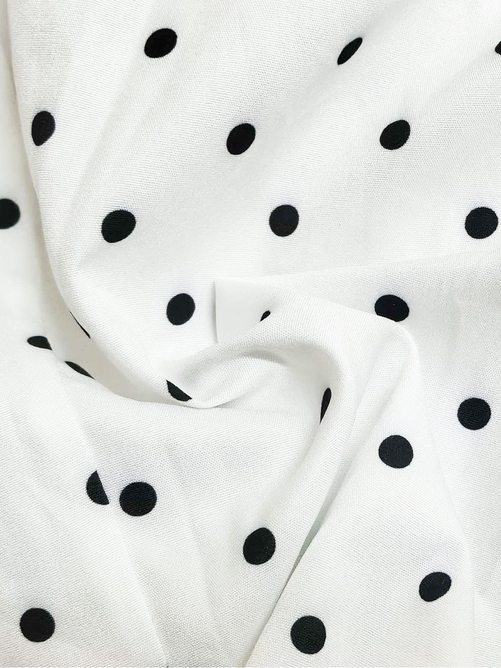 Elegant White Polka Dot Maxi Dress - Picture 15 of 16